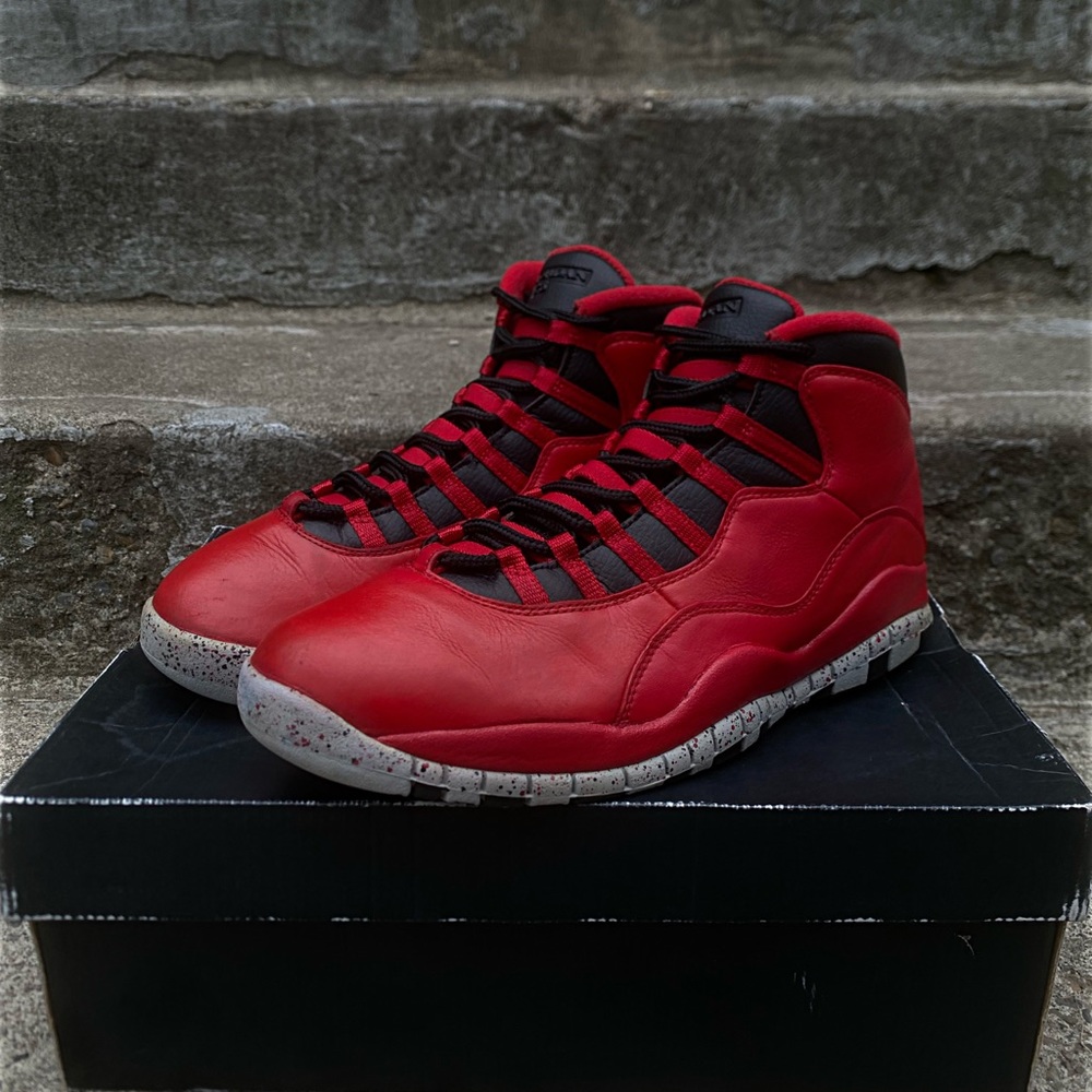 Air Jordan 10 Retro 30th Bulls Over Broadway